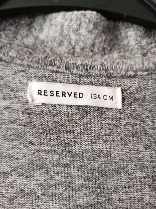 Narzutka sweterek 134 Reserved