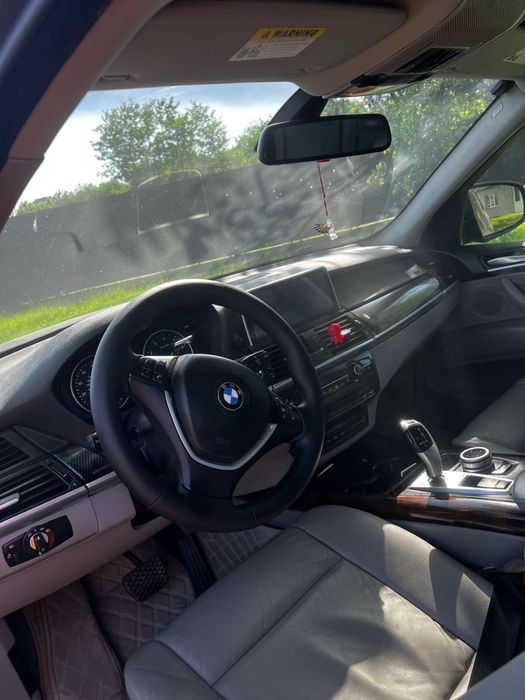 Продам Х5 Е70 2008 року 7 місний