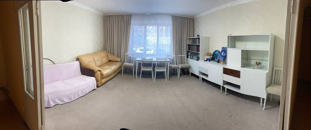 Продаж 4 кімн. квартири вул.Набережна 8