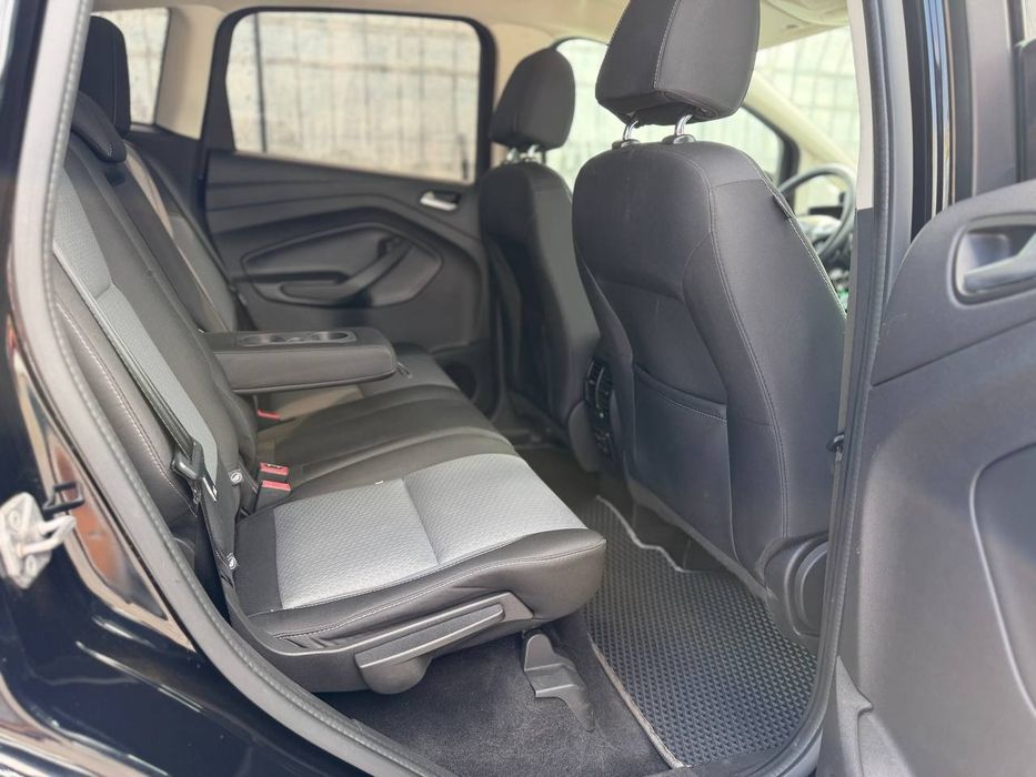 Ford C-Max 2017 VIN 1FADP5EU8HL109585 фото оголошення 12 з 23