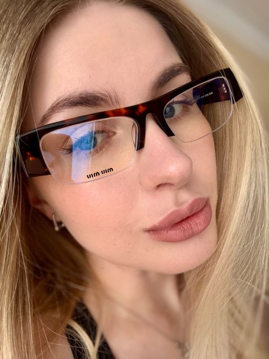 Окуляри miu miu іміджеві / сонцезахисні