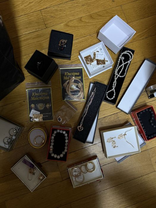 Цілий пакет прикрас/меличне золото/обручки/каблучки/сережки