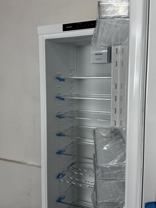 Преміум холодильник Miele K7715 E NoFrost