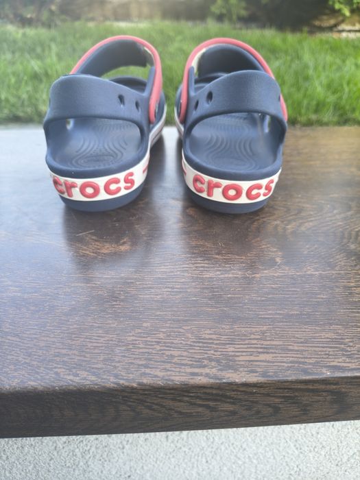 Crocs, Sandały chłopięce