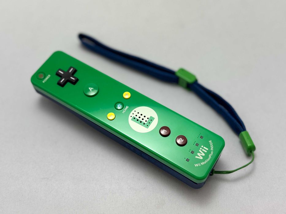 Oryginalny kontroler Nintendo Wii U Remote Plus Luigi, komplet!