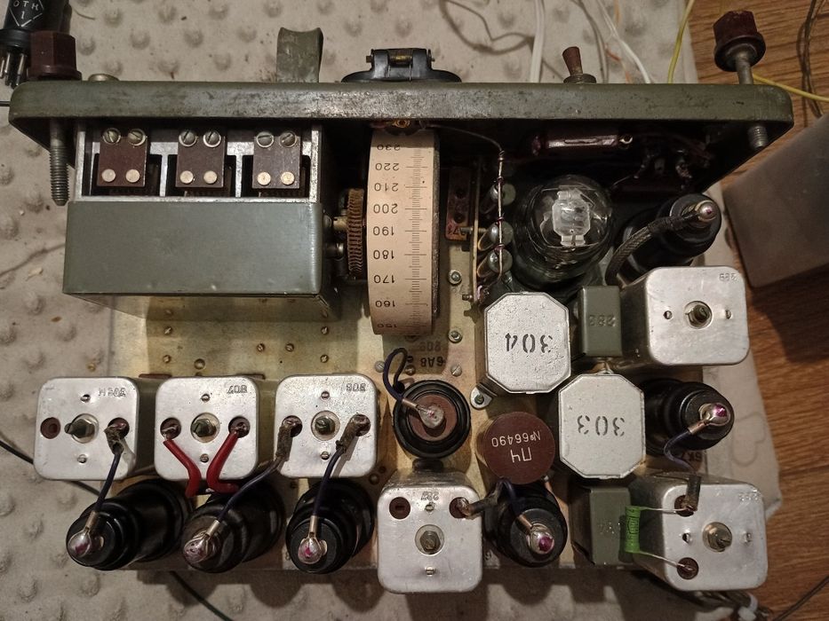 Радіостанція 10Рт-26.Робоча.Була на пломбі.