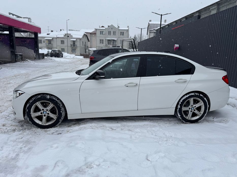 Продам BMW 320i f30