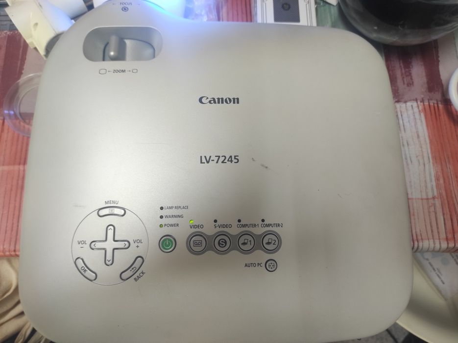 Projetor  Canon Lv-7245