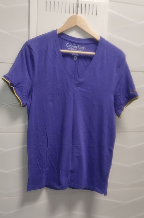 T-shirt Calvin Klein Swim r. M fiolet serek