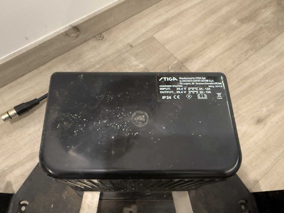 Robot koszący Stiga Autoclip 225S