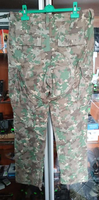 Spodnie Armia Rumunia Multicam M2017 r46 II pas 86-92