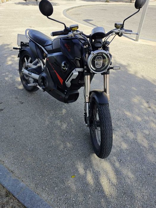 Super Soco TC MAX 125cc elétrica