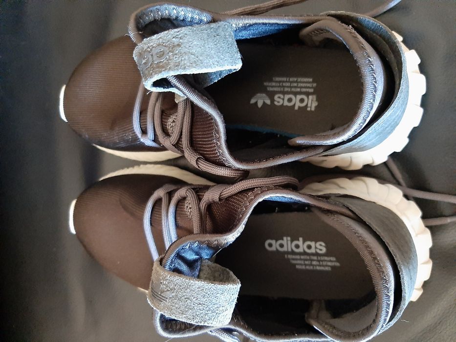 Tenis adidas I 5923 3 stripes