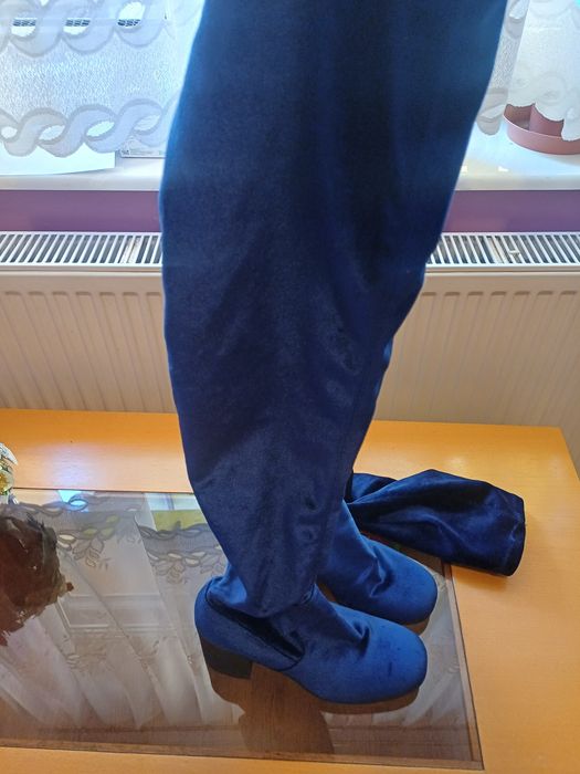 Buty zamszowe wysokie koty nowe