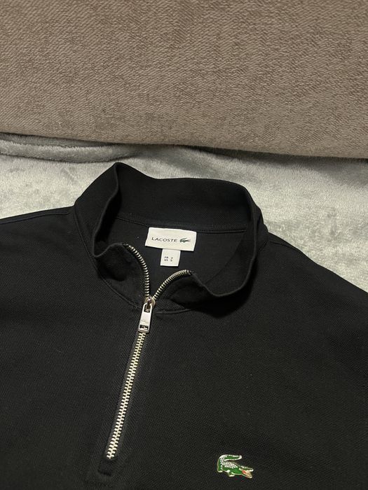 Кофта Lacoste.
