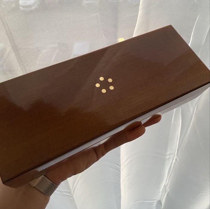 Eterna Swiss Box Pudelko Hang Tag