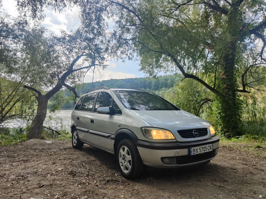 Opel Zafira 1,8 газ бензин