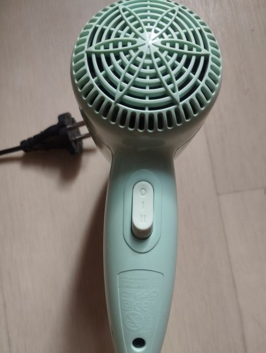 Фен компактний Philips