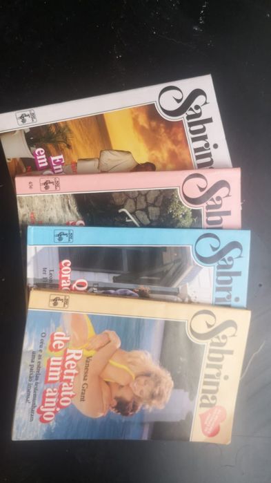 Livros sabrina, julia e Bianca