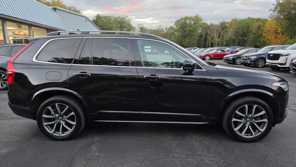 Volvo XC90 T6 Momentum      2019