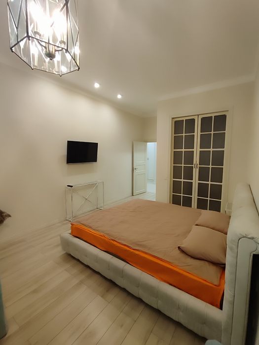 Сдам квартиру в ЖК"Сабанский"/парк Шевченко. Ланжерон. Гардеробная