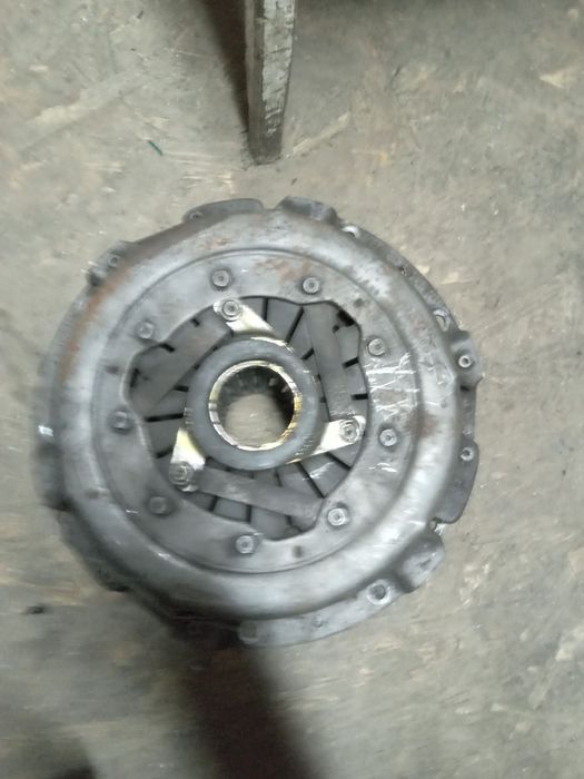 Продам ціна договірна