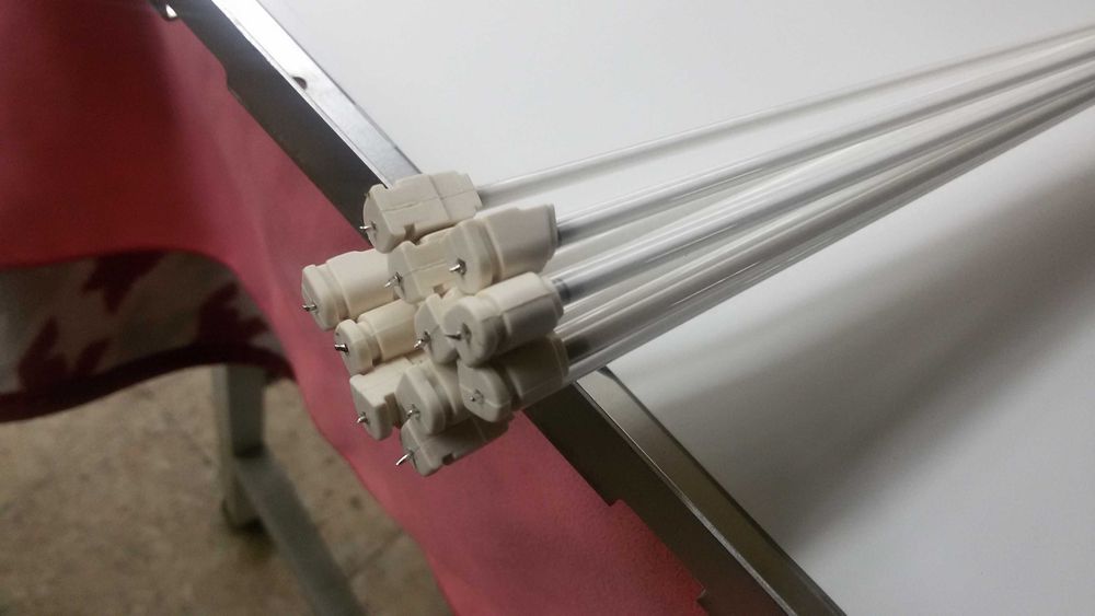 kit de lampadas para painel lcd v270b1-l04 rev.c1