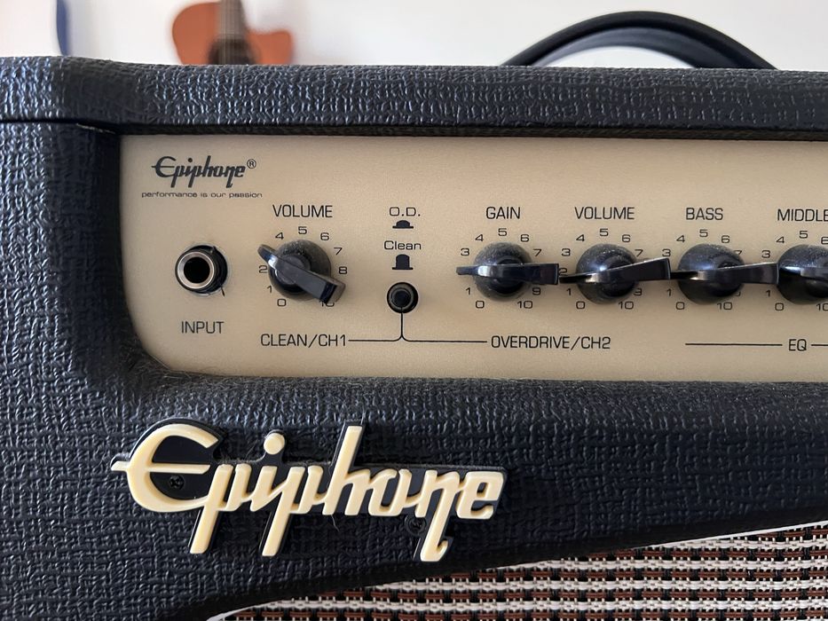 Epiphone Les Paul Special II + Amplificador Snakepit 15G