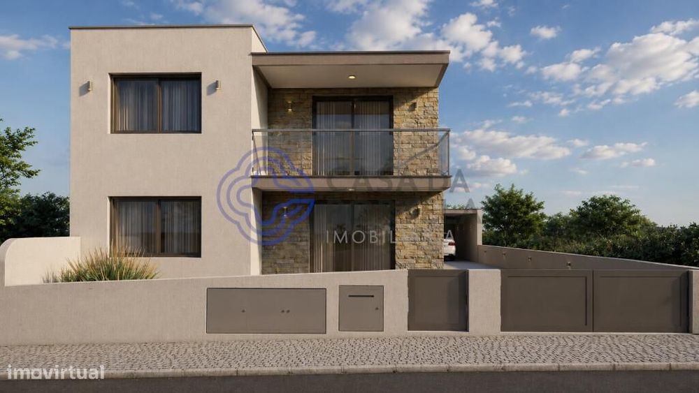 Moradia T3 independente com garagem na A-da-Gorda