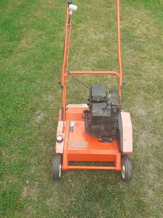 Wertykulator spalinowy Sabo 38-BV