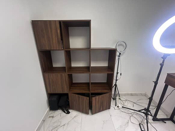 Продам зручний стелаж з дерева (як новий!)