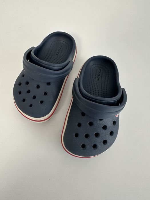 Тапочки крокси crocs