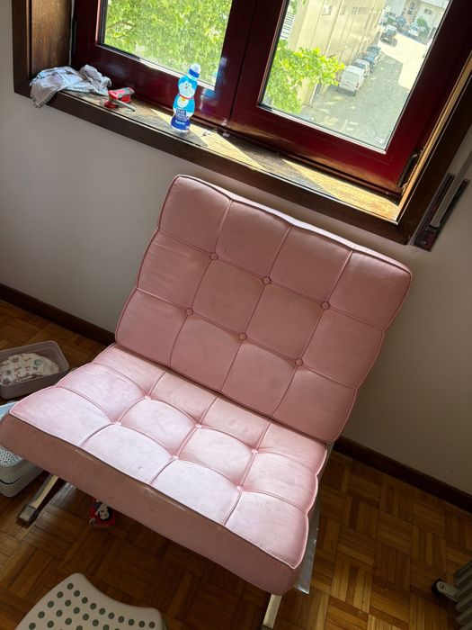 Poltrona estilo Barcelona rosa