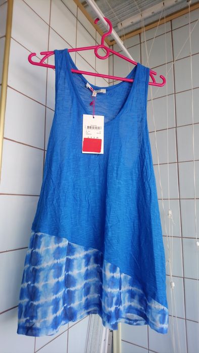 Ветровка женская