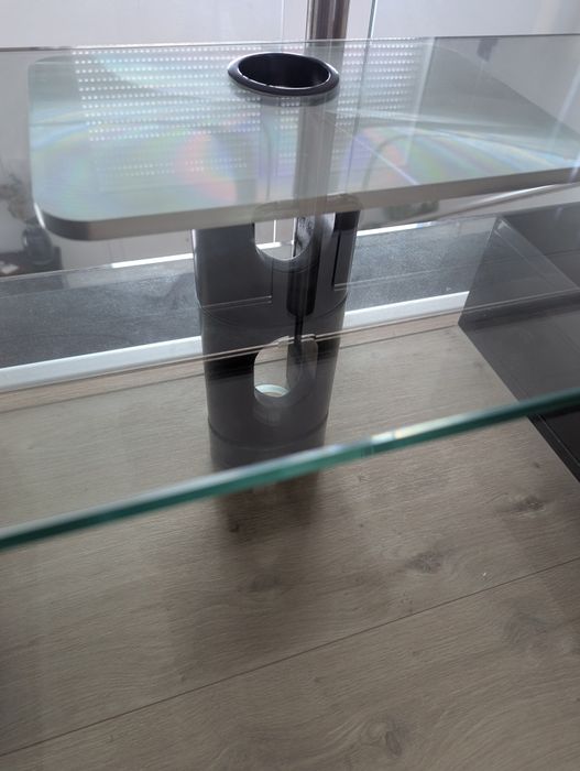 Móvel de TV em vidro