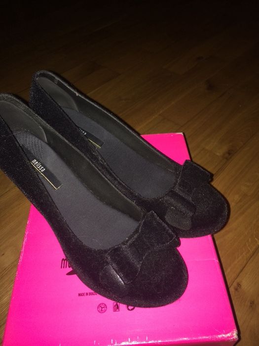 Sapatos Melissa Pretos de Veludo