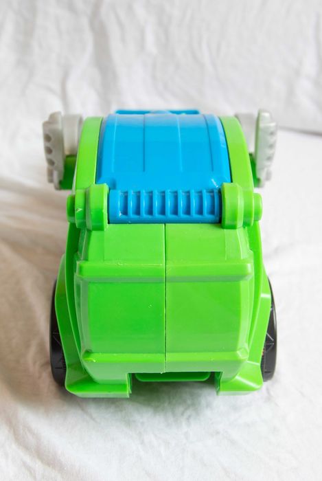 Hasbro Play-Doh Śmieciarka Rowdy A3672