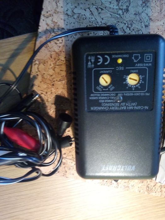 Ładowarka akumulatorów