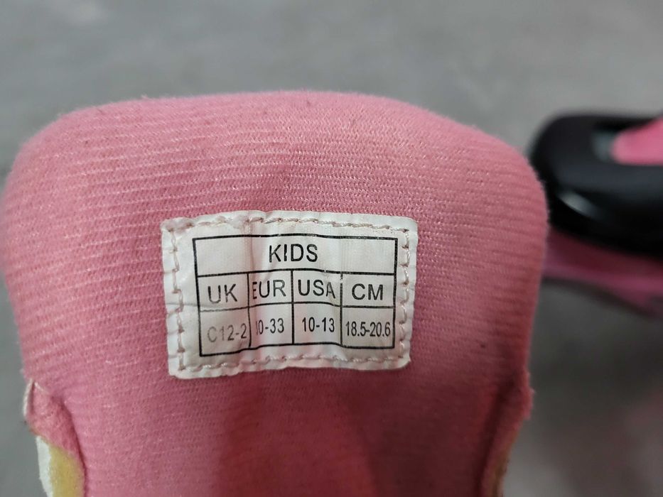 Patins Infantis Rosa e Preto – Ajustáveis