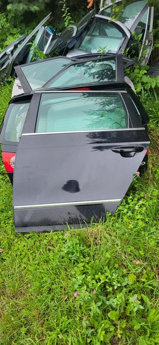 Wkładki lamp mocowanie żarówek  Passat B6 Kombi cena za 4 szt