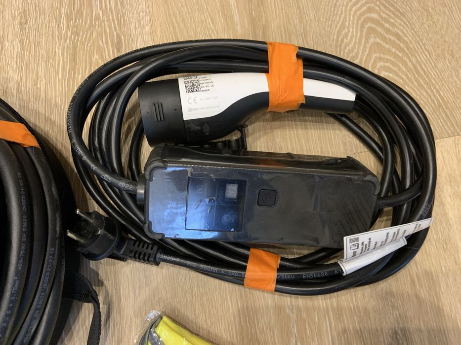 Зарядний кабель Type-2