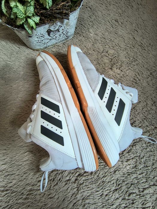 Adidas Buty na siłownię Essence W FU8400 Biały  Rozm.39 1/3