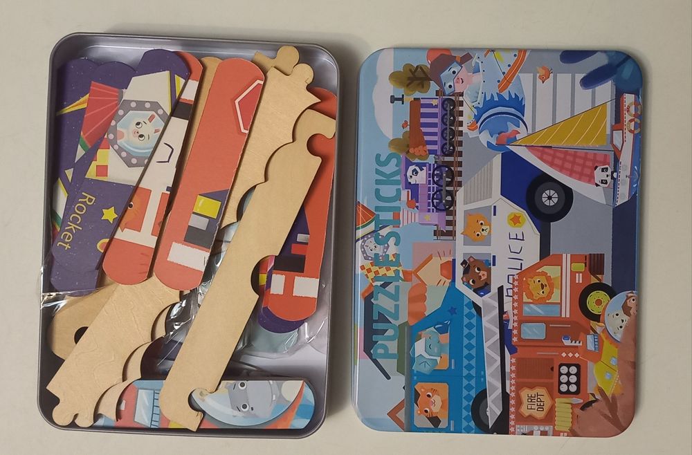 Дитячі пазли та іграшки