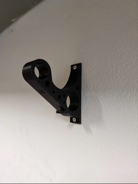 Suporte para capacete, chaves e casaco