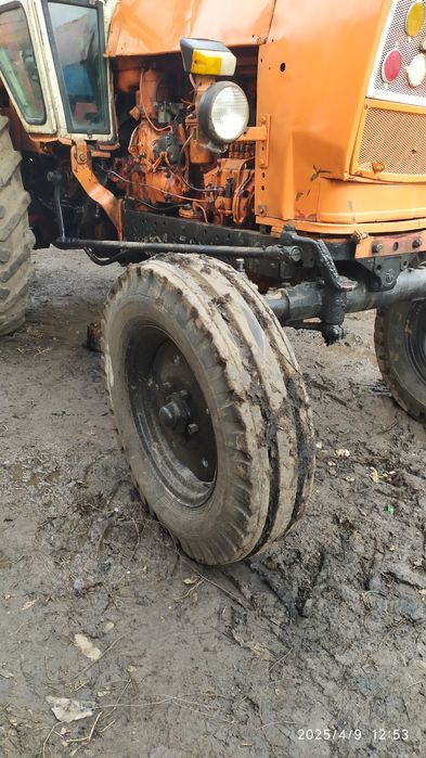 Трактор колесный ЮМЗ 6