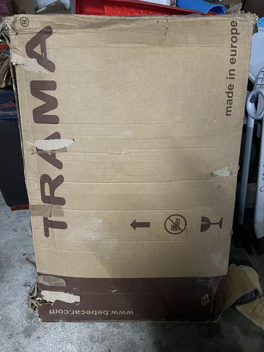 Cama de grades da trama e colchao