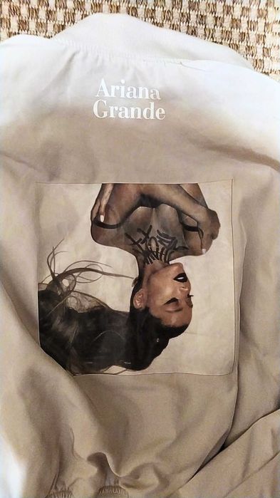Kurtka bomberka Ariana Grande