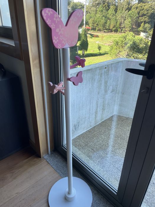 Cabide quarto criança