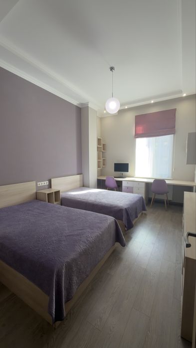 Продам 3к квартирус немонтом  в клубном доме!Центр