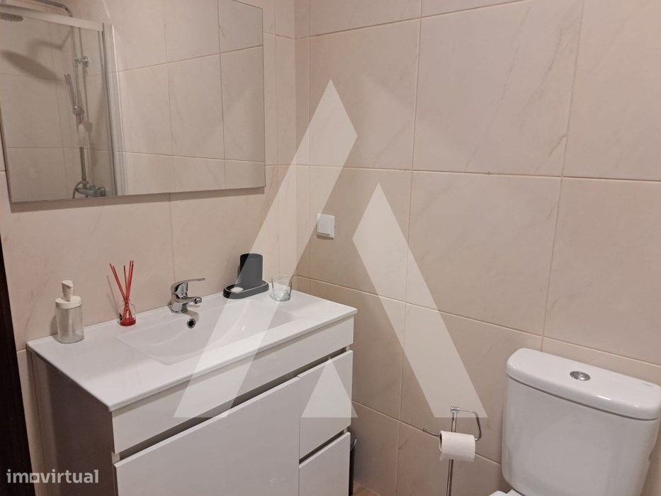 Apartamento T2 com terraço no Bairro do Liceu